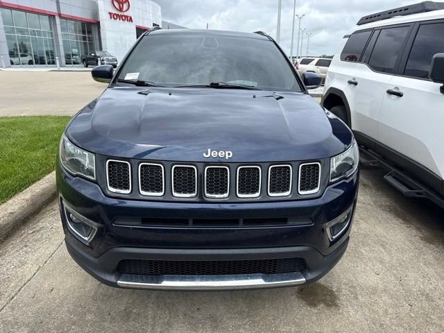 Used 2019 Jeep Compass Limited w/ Safety & Security Group AWD/4WD image 12
