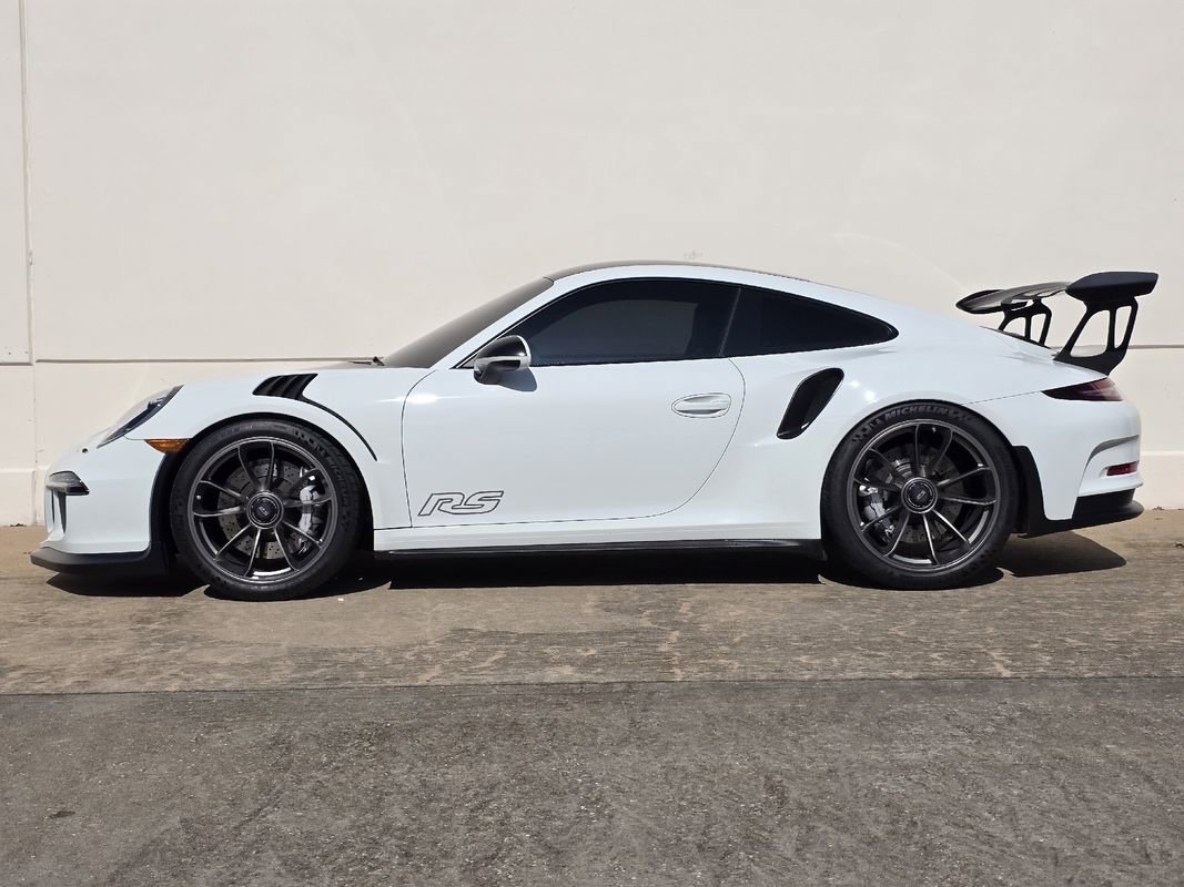 Used 2016 Porsche 911 GT3 RS image 2