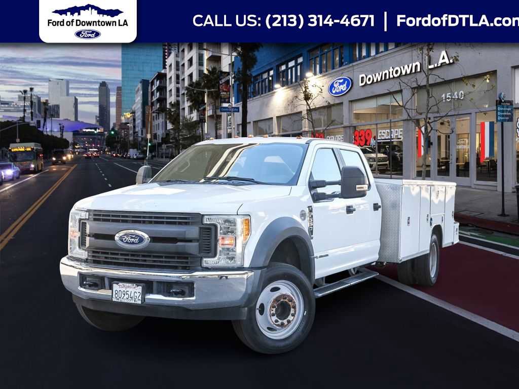 Used 2017 Ford F550 2WD Crew Cab Super Duty image 1