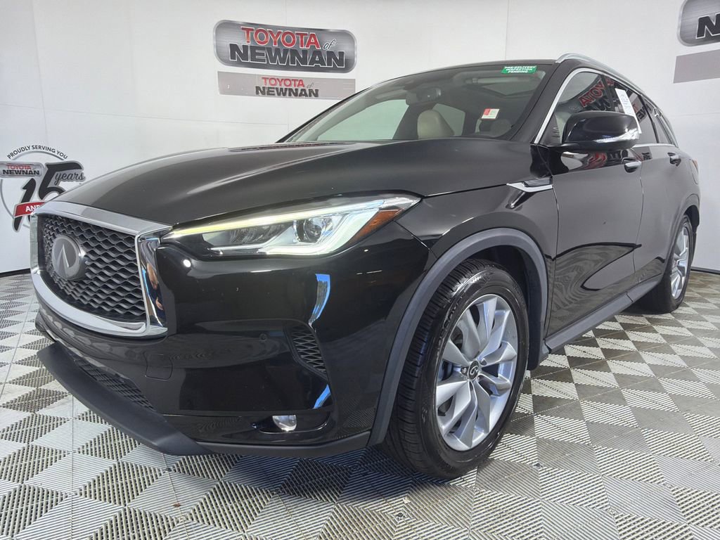Used 2021 INFINITI QX50 Essential image 9