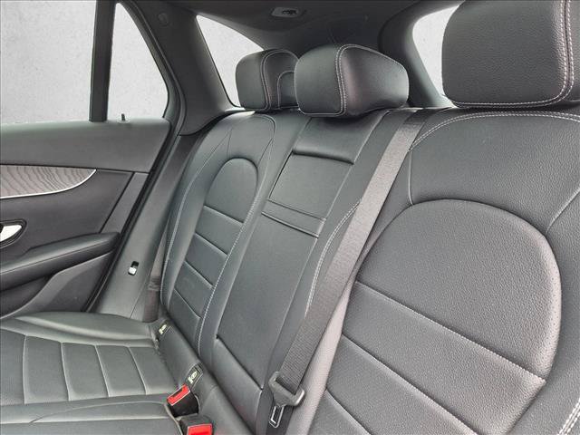 Used 2018 Mercedes-Benz GLC 300 4MATIC image 16