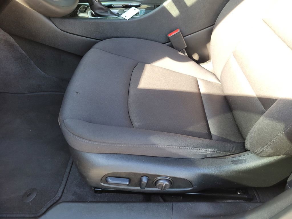 Used 2023 Chevrolet Malibu LT image 17