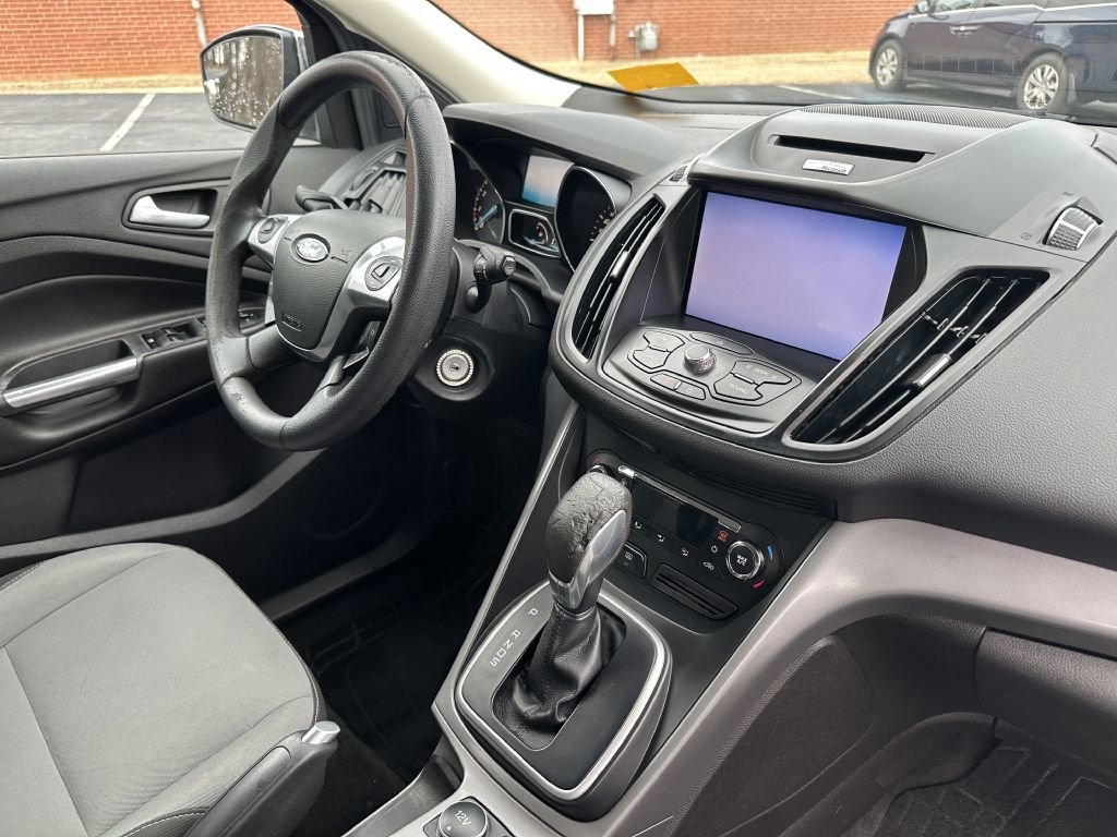 Used 2013 Ford Escape SE image 29