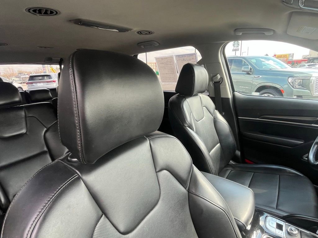 Used 2024 Kia Telluride LX image 28