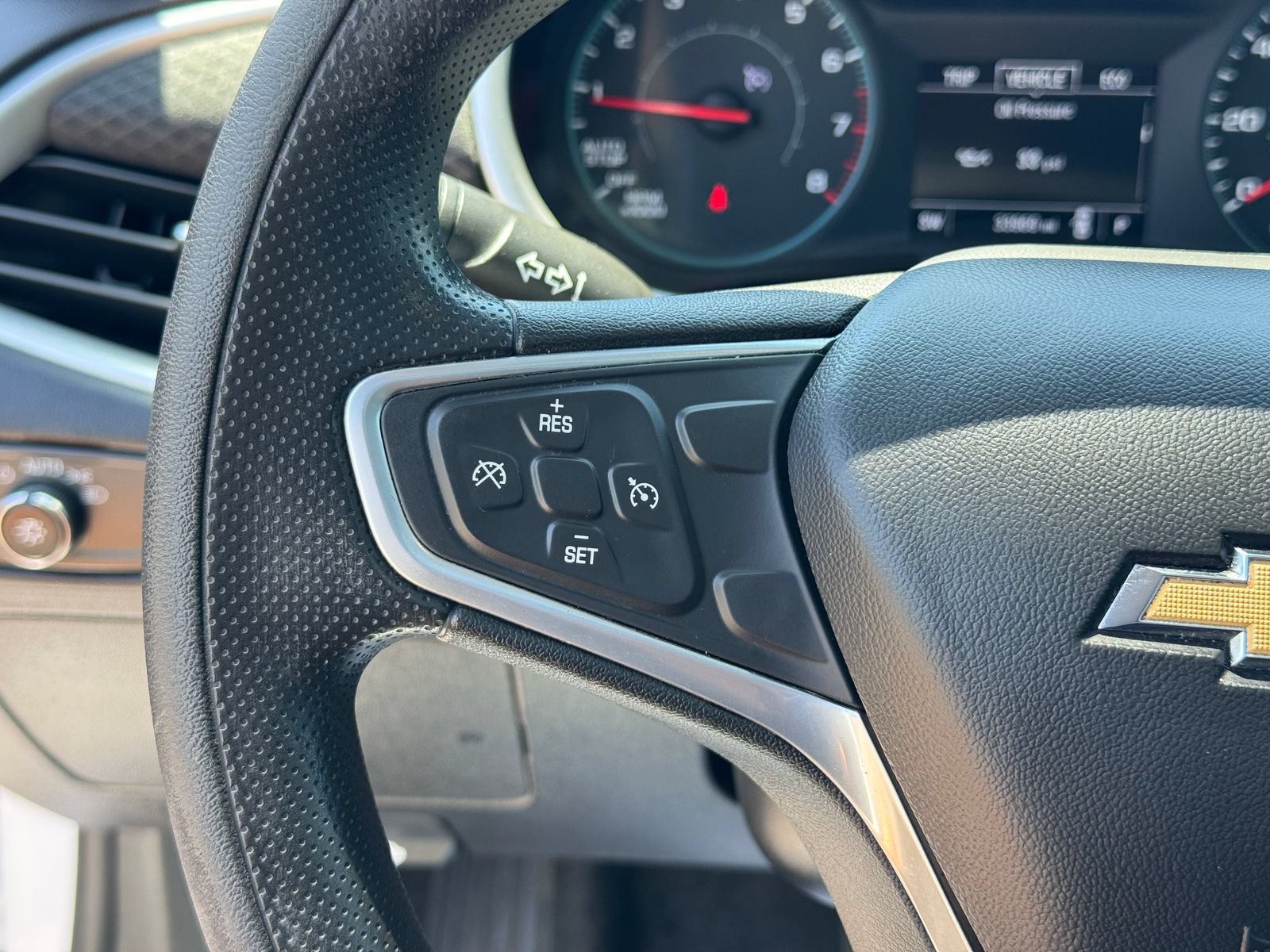 Used 2022 Chevrolet Malibu LT FWD image 24