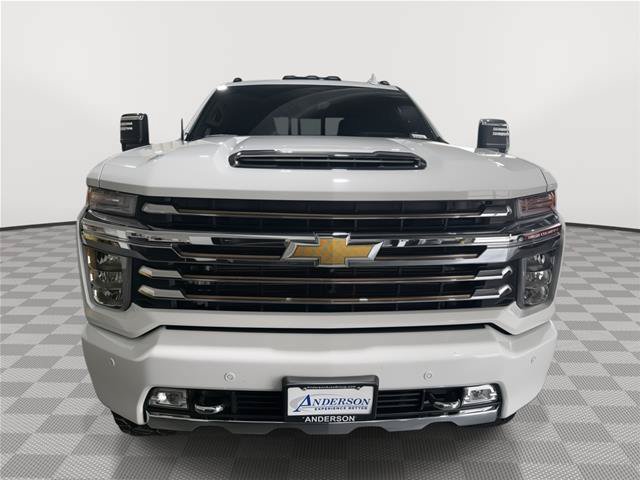 Used 2022 Chevrolet Silverado 2500 High Country w/ Z71 Off-Road Package AWD/4WD image 4