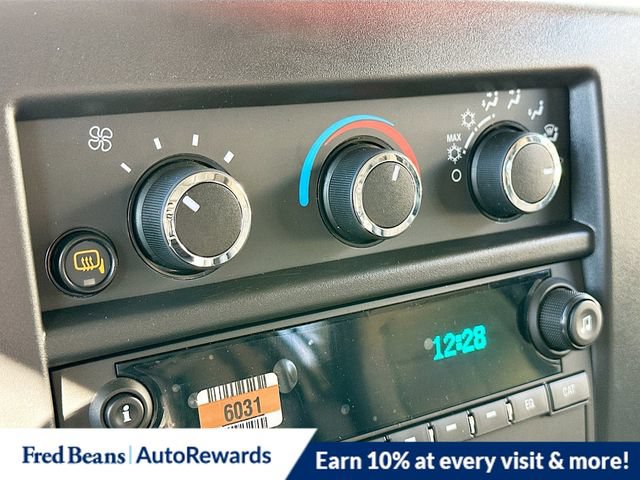 New 2025 Chevrolet Express 2500 w/ Chrome Appearance Package RWD image 11