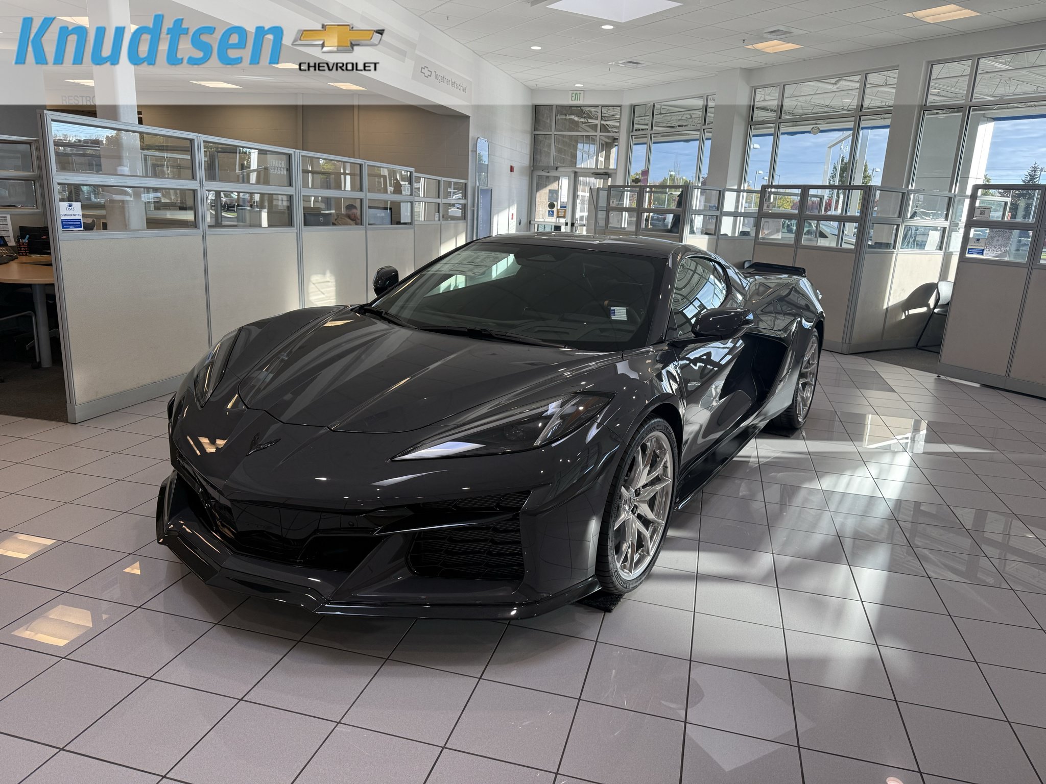 New 2027 Chevrolet Corvette Grand Sport w/ Z52 Sport Performance Package RWD image 3