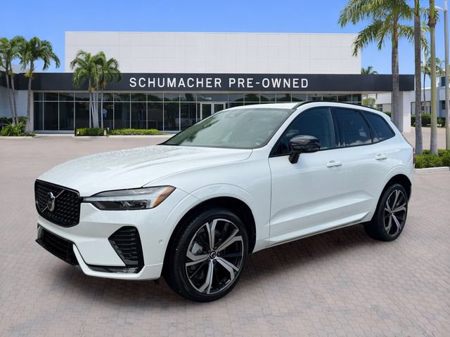 Certified 2024 Volvo XC60 B5 Ultimate AWD/4WD image 3