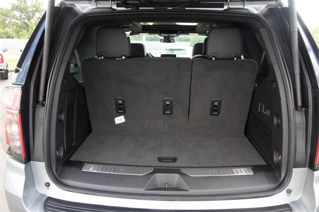 Used 2024 Chevrolet Tahoe Z71 w/ Luxury Package image 9