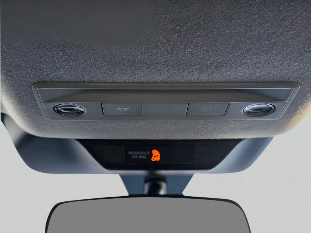 Used 2025 Nissan Kicks SV FWD image 24