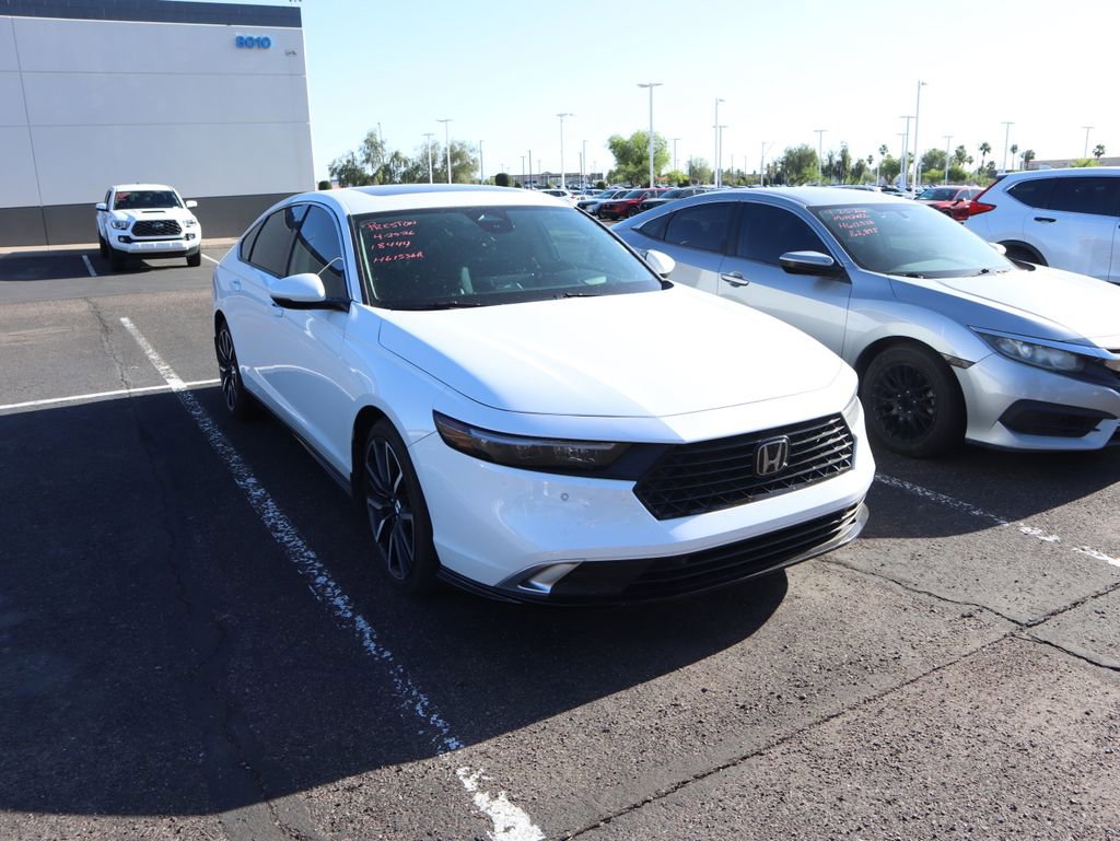 Certified 2025 Honda Accord Touring image 3