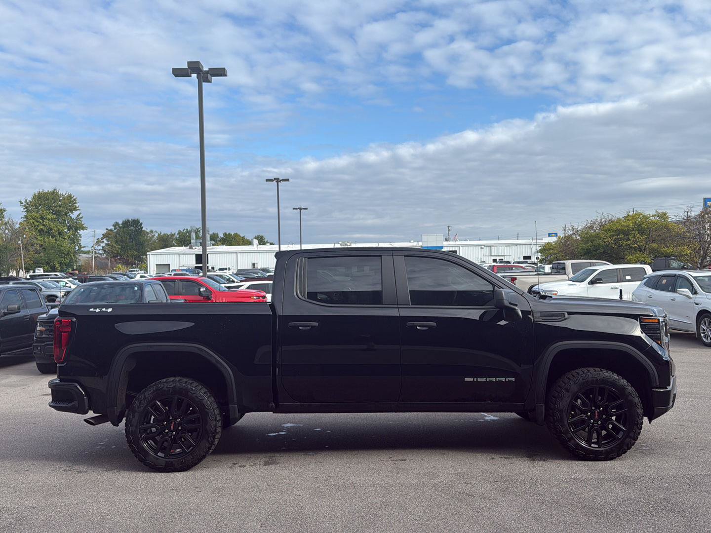 Used 2024 GMC Sierra 1500 Pro w/ Graphite Edition AWD/4WD image 2