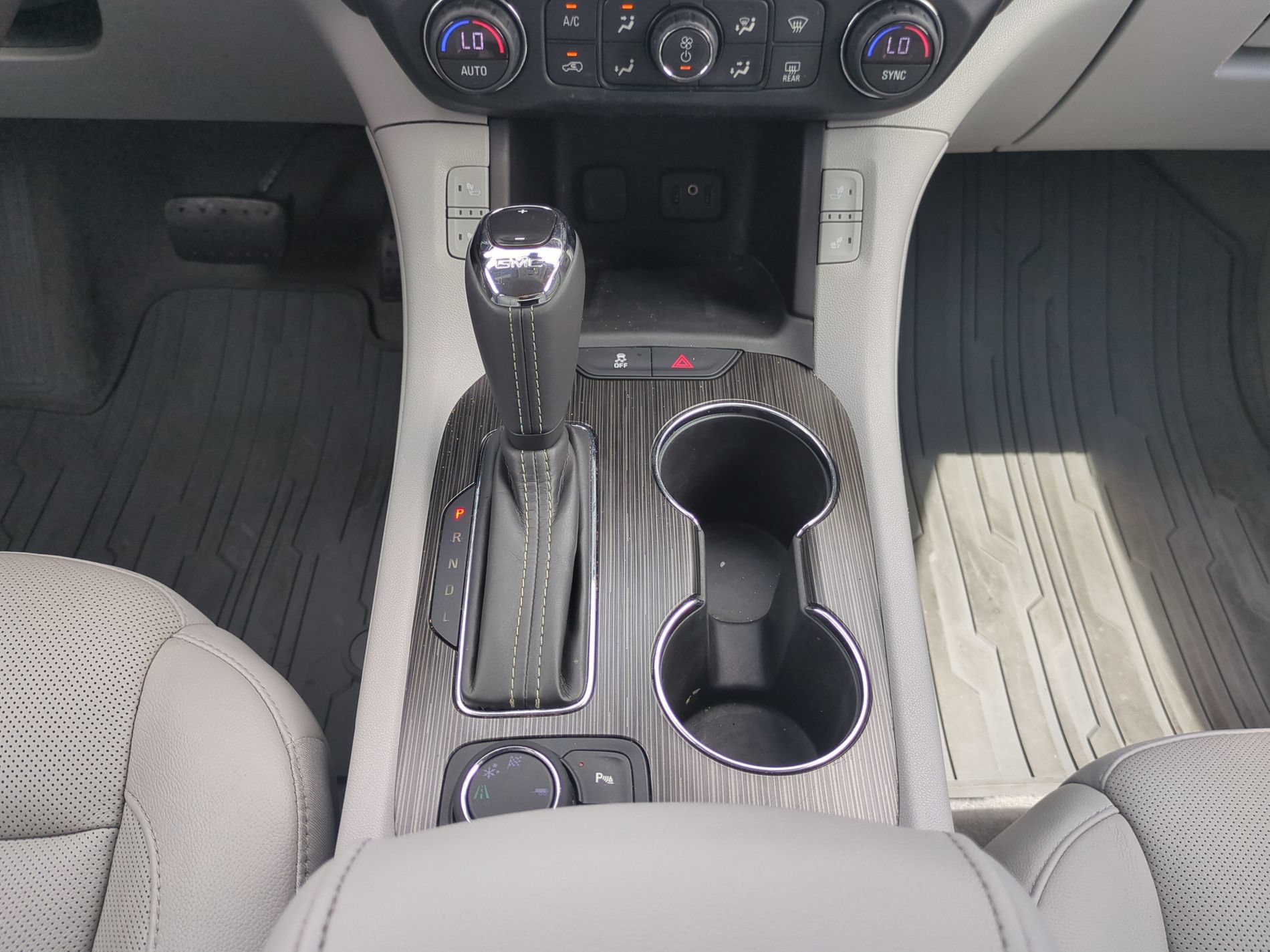 Used 2018 GMC Acadia SLT FWD image 20