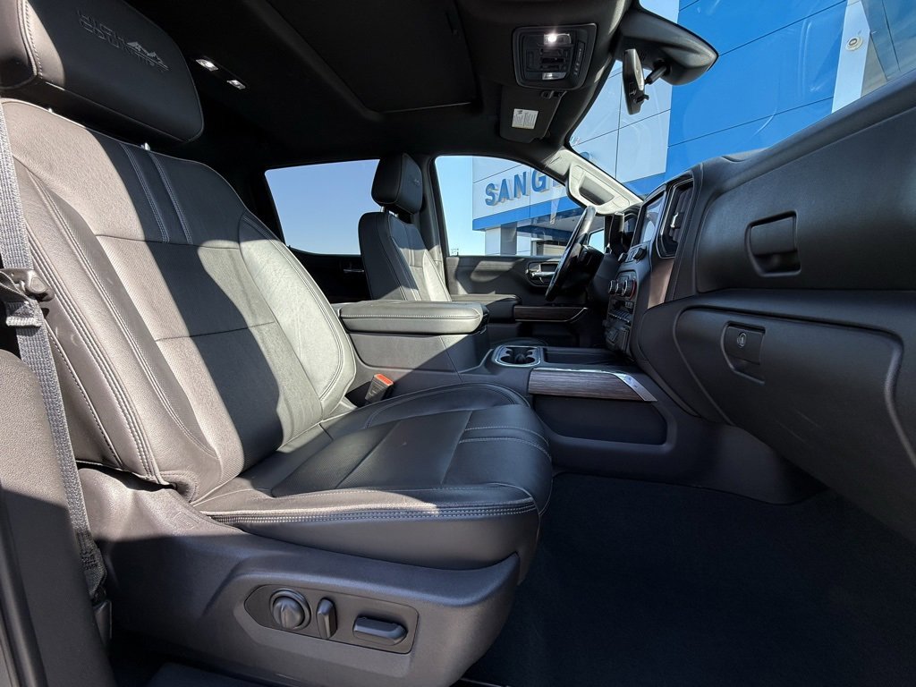 Used 2020 Chevrolet Silverado 1500 High Country w/ Technology Package image 8