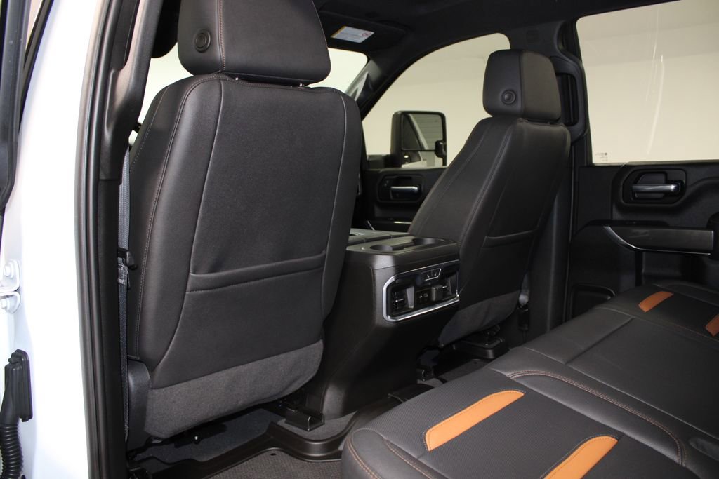 Used 2022 GMC Sierra 2500 AT4 w/ AT4 Preferred Package AWD/4WD image 27