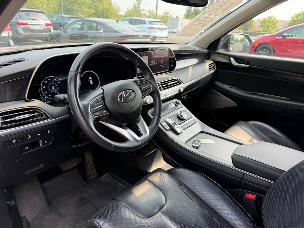 Used 2021 Hyundai Palisade Limited w/ Winter Package AWD/4WD image 16