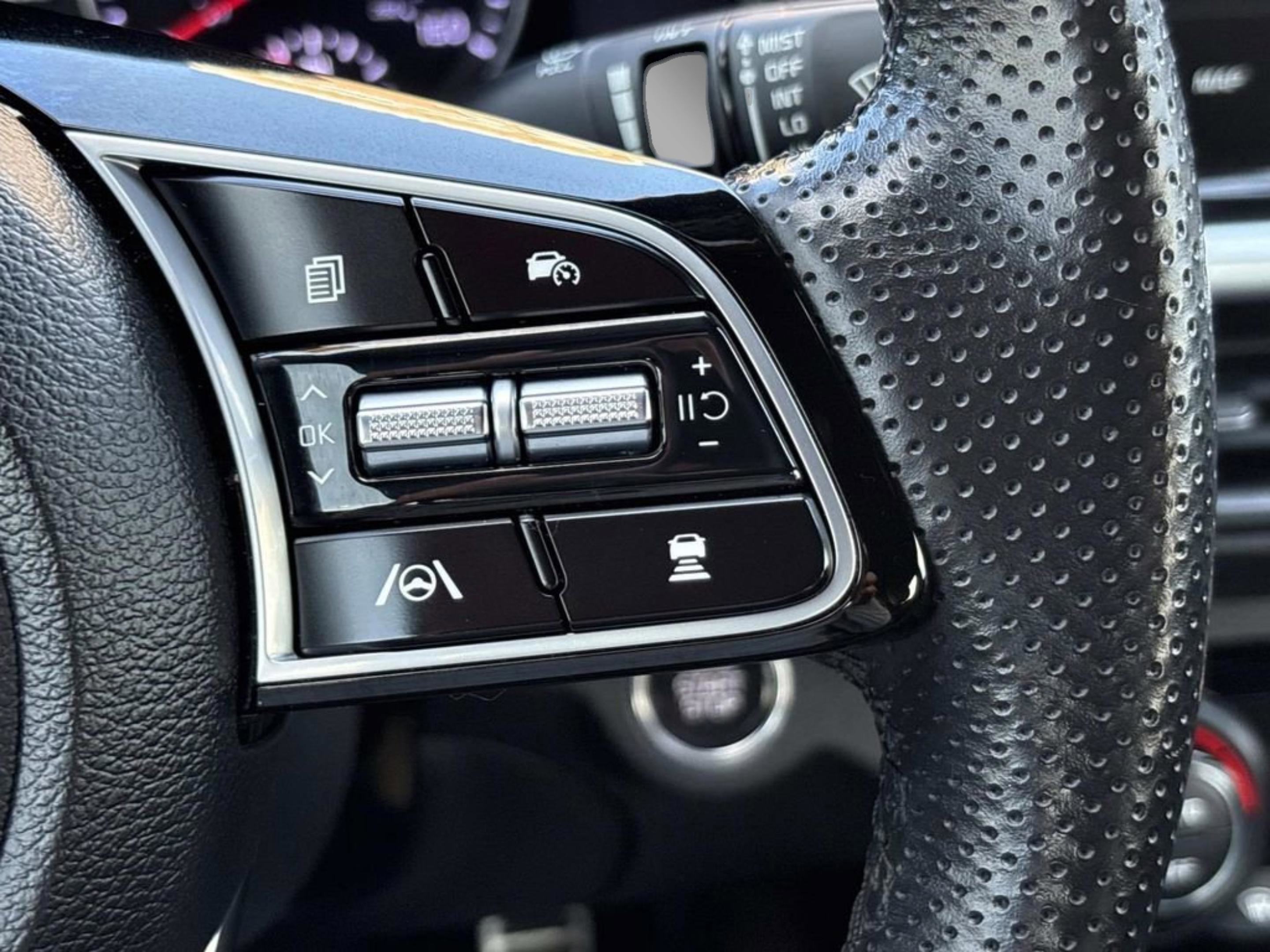 Used 2023 Kia Forte GT-Line w/ GT-Line Technology Package FWD image 32