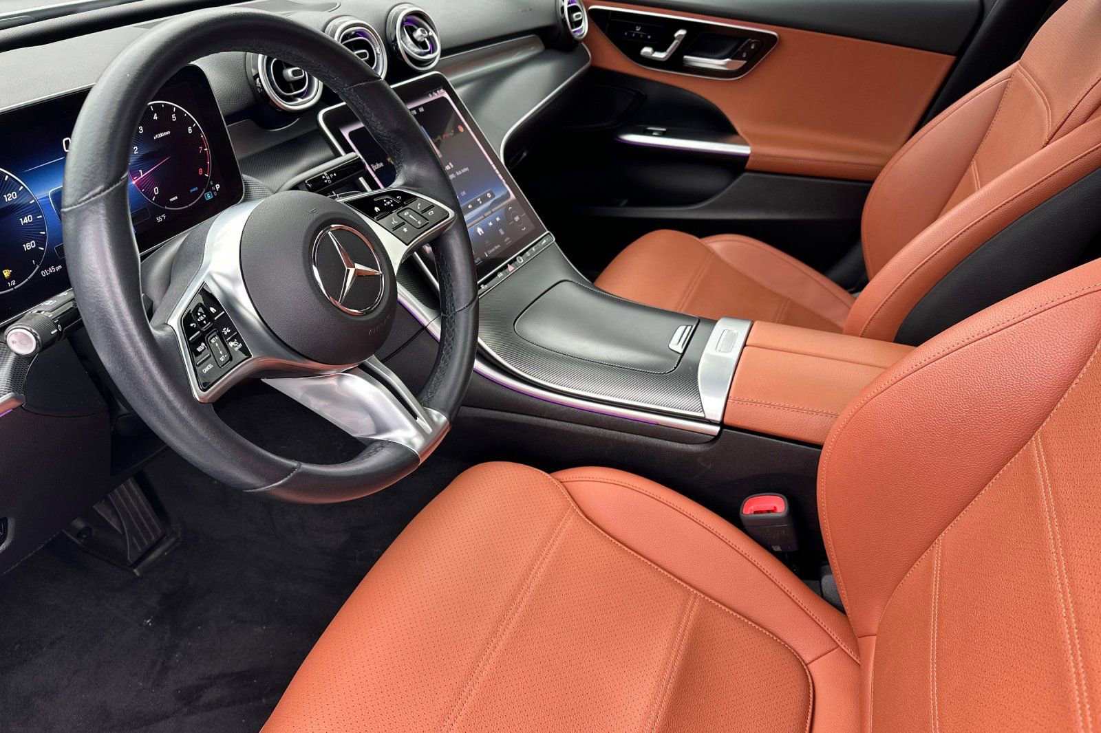 Used 2023 Mercedes-Benz C 300 Sedan image 11