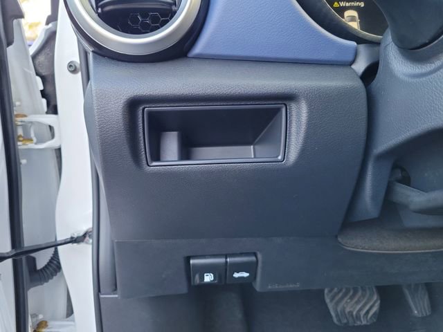 Used 2024 Nissan Versa SV FWD image 15