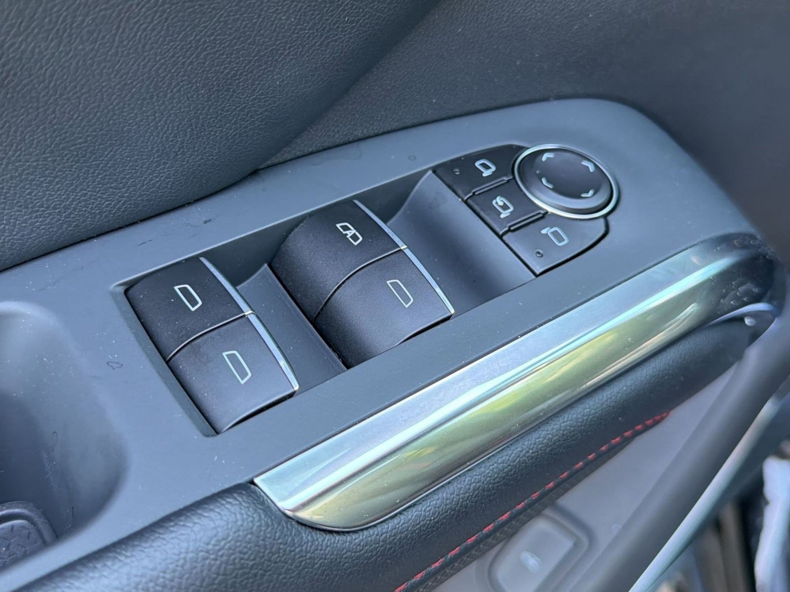 New 2026 Chevrolet Traverse RS FWD image 21
