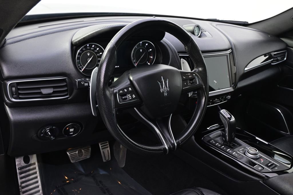 Used 2021 Maserati Levante GranSport image 11