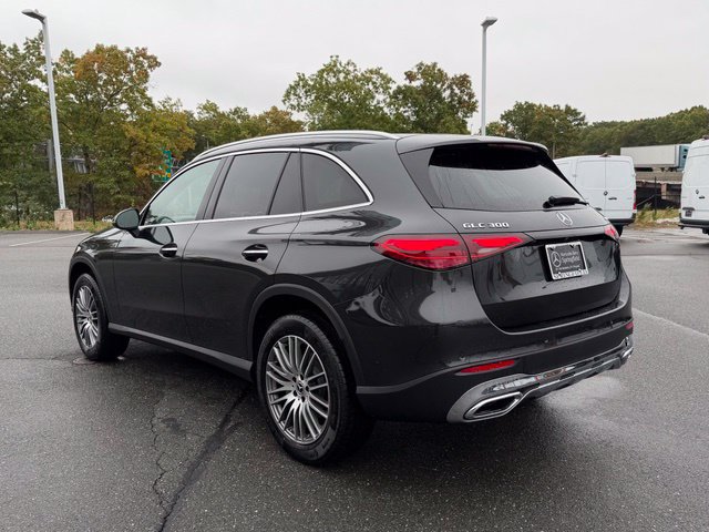 Used 2026 Mercedes-Benz GLC 300 4MATIC image 5