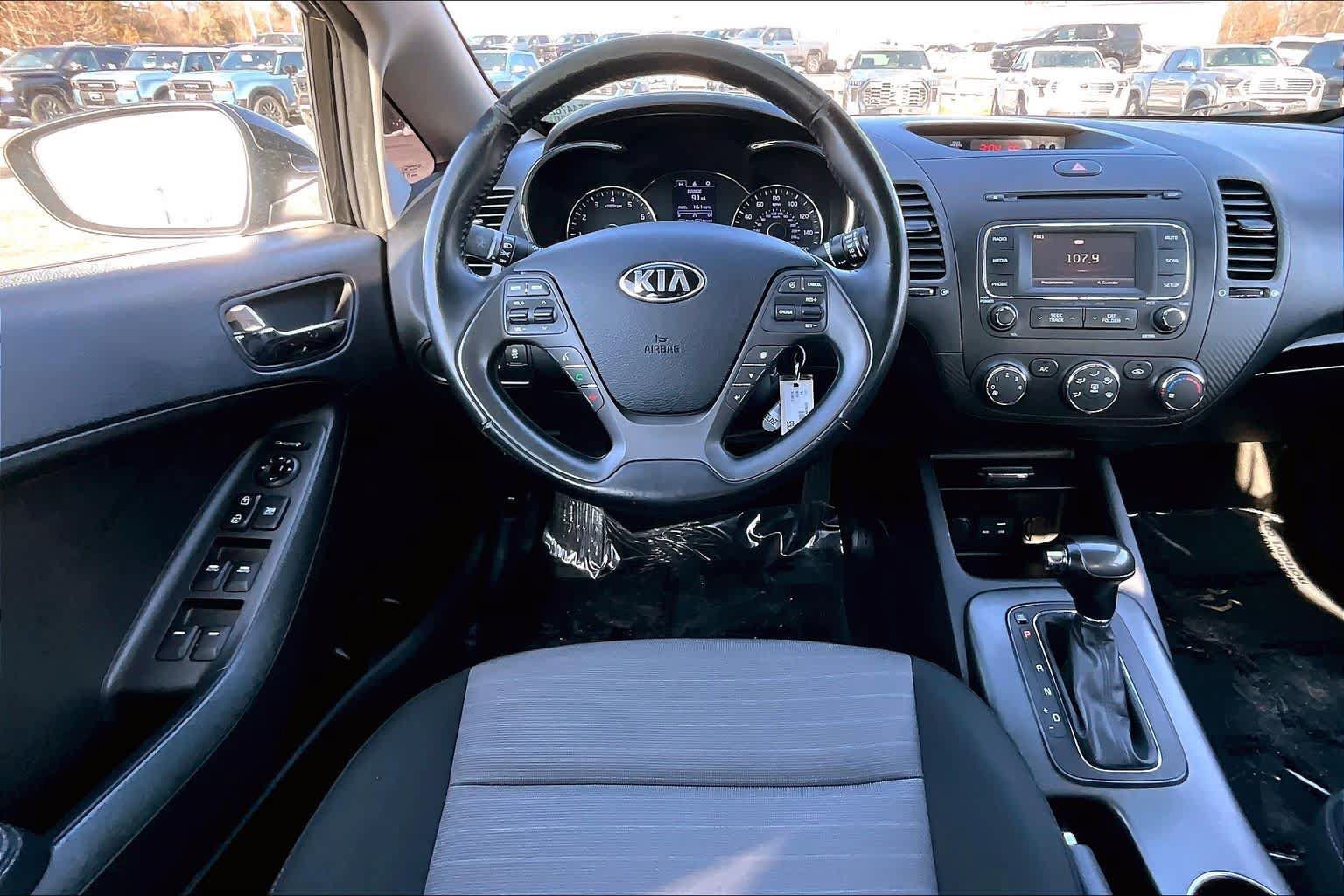 Used 2016 Kia Forte EX FWD image 11