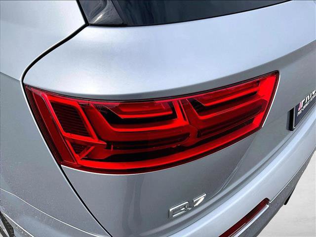 Used 2018 Audi Q7 3.0T Prestige w/ Prestige Package image 30
