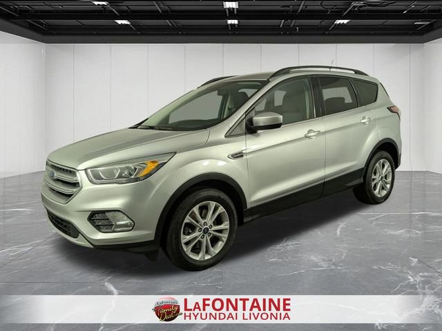 Used 2017 Ford Escape SE w/ Equipment Group 201A