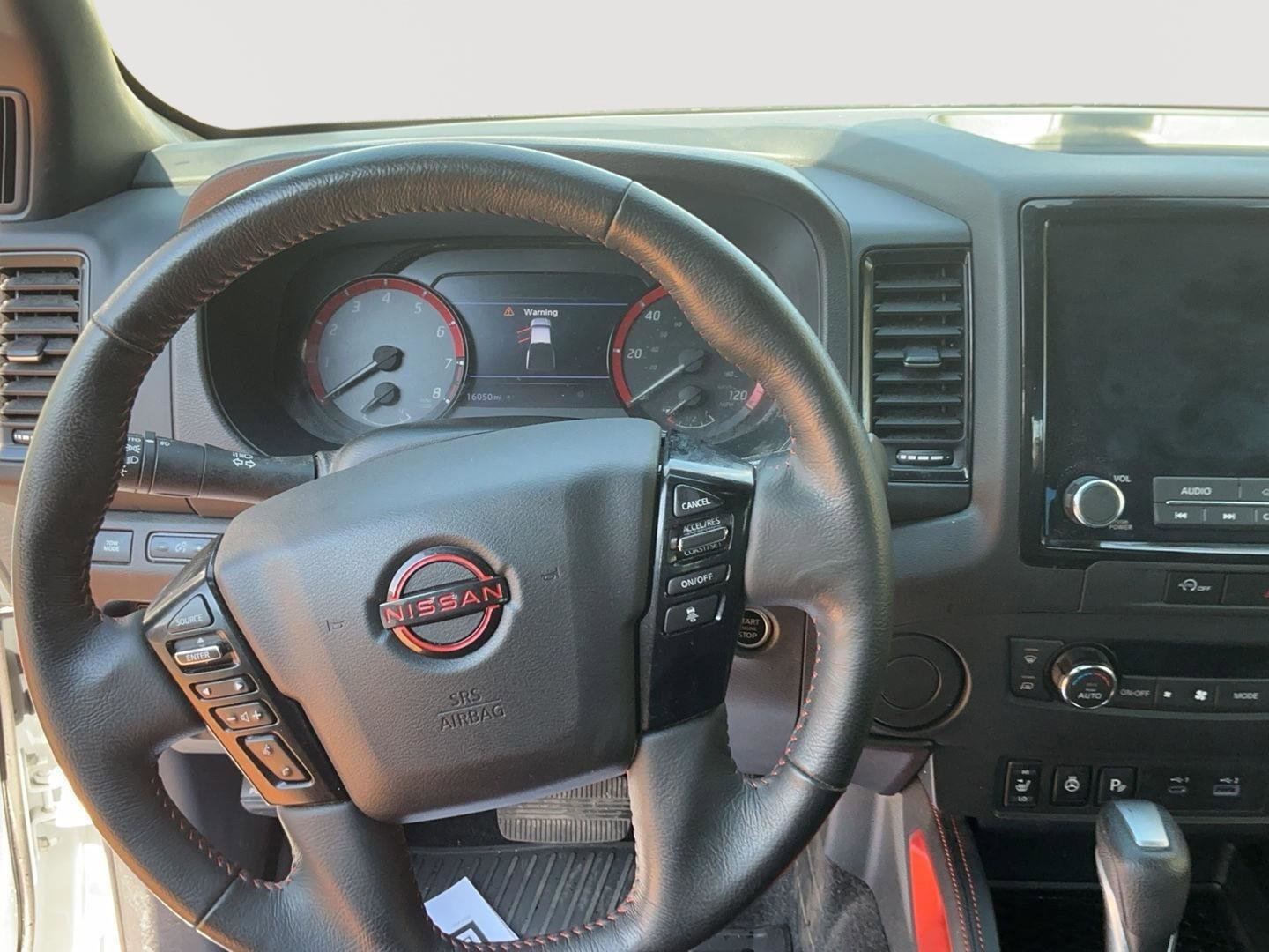 Used 2023 Nissan Frontier Pro-X w/ Pro Convenience Package image 18