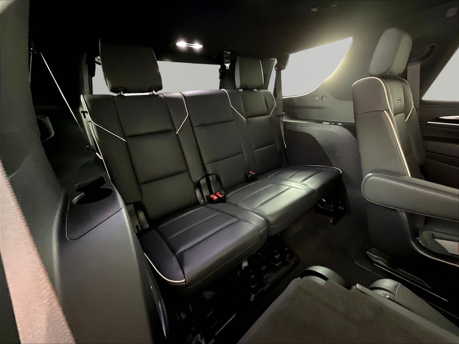 Used 2024 Cadillac Escalade Sport AWD/4WD image 26