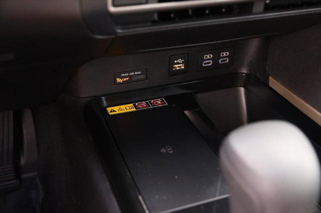 Certified 2025 Toyota Camry LE image 19