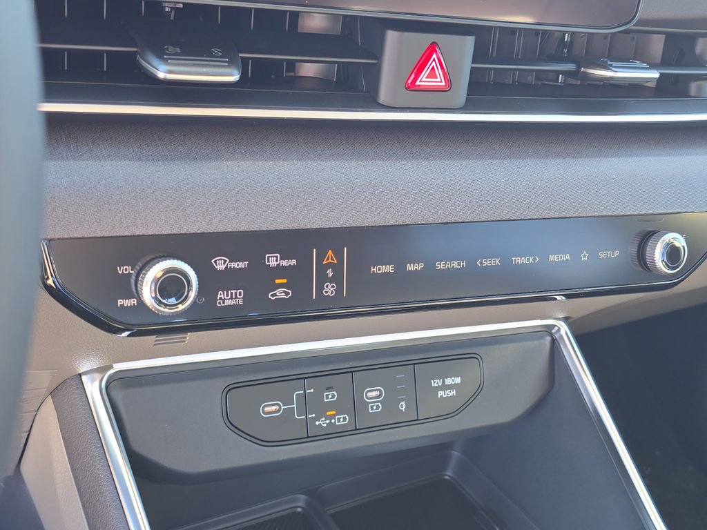 New 2026 Kia Carnival EX image 25