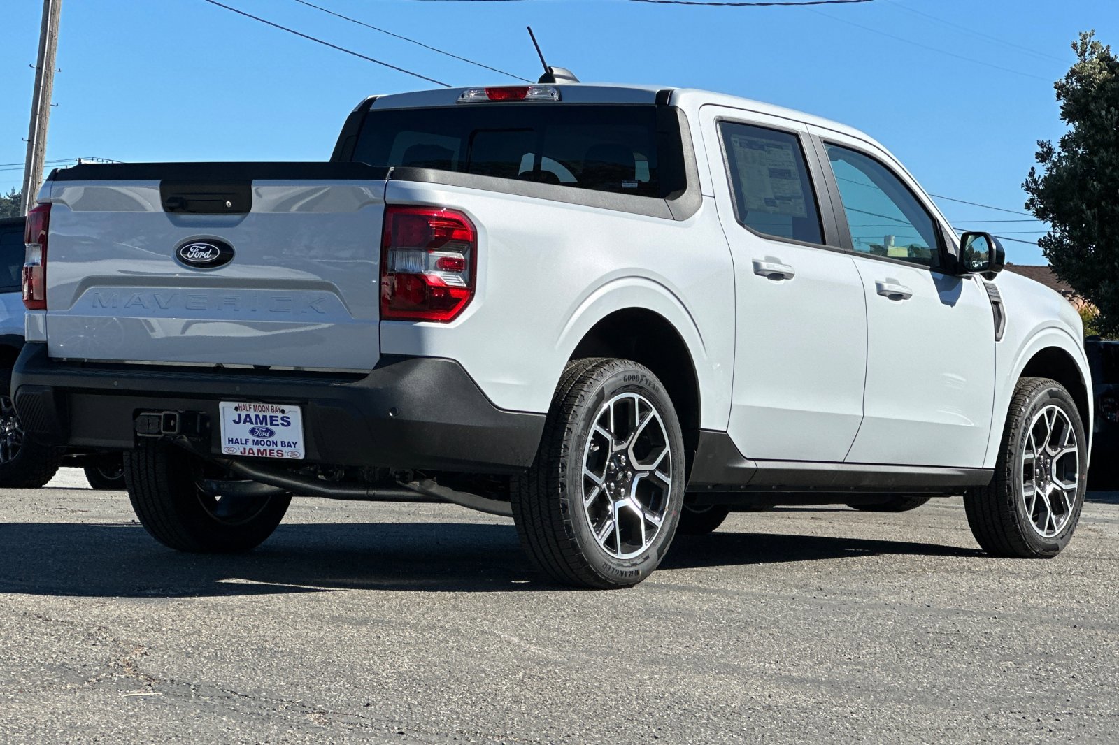 Used 2026 Ford Maverick Lariat image 5
