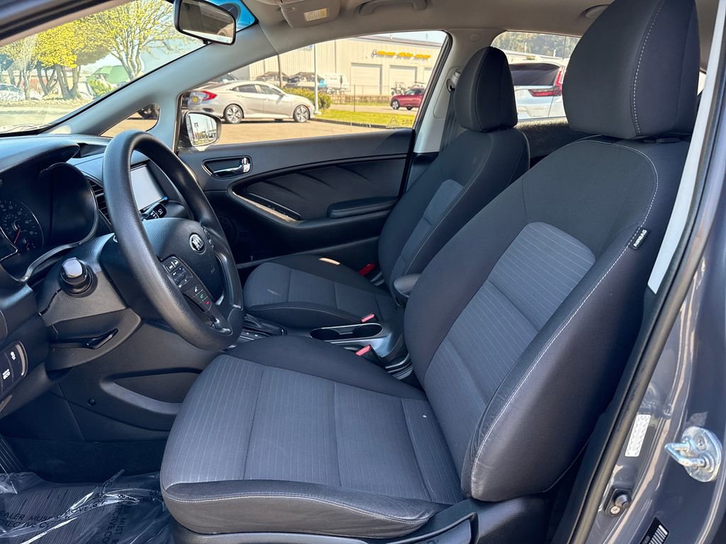 Used 2016 Kia Forte LX w/ LX Popular Package image 17