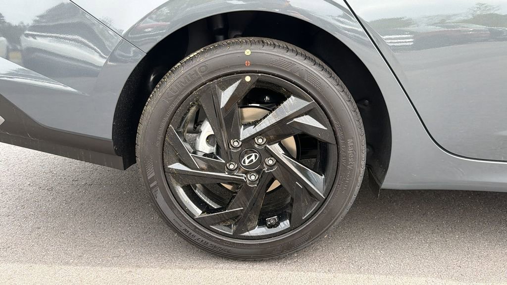 New 2026 Hyundai Elantra Sport image 17