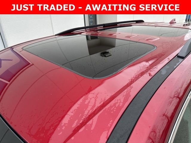 Used 2019 Chevrolet Traverse LT w/ LT Premium Package image 4