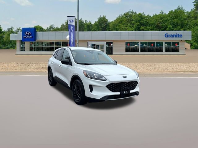 Used 2022 Ford Escape SE w/ Convenience Package AWD/4WD image 4