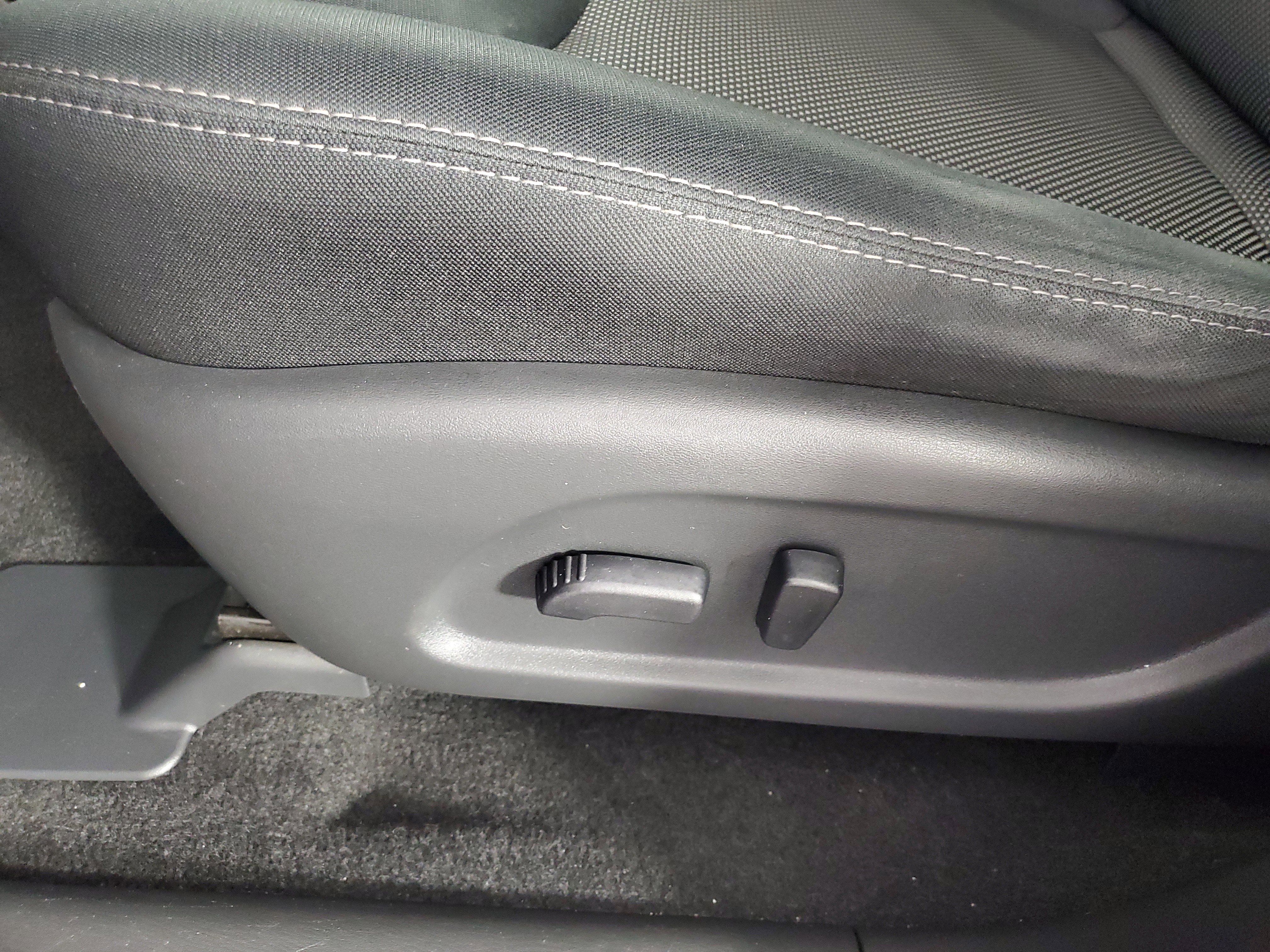 Used 2018 Nissan Pathfinder SV w/ Cargo Package FWD image 29