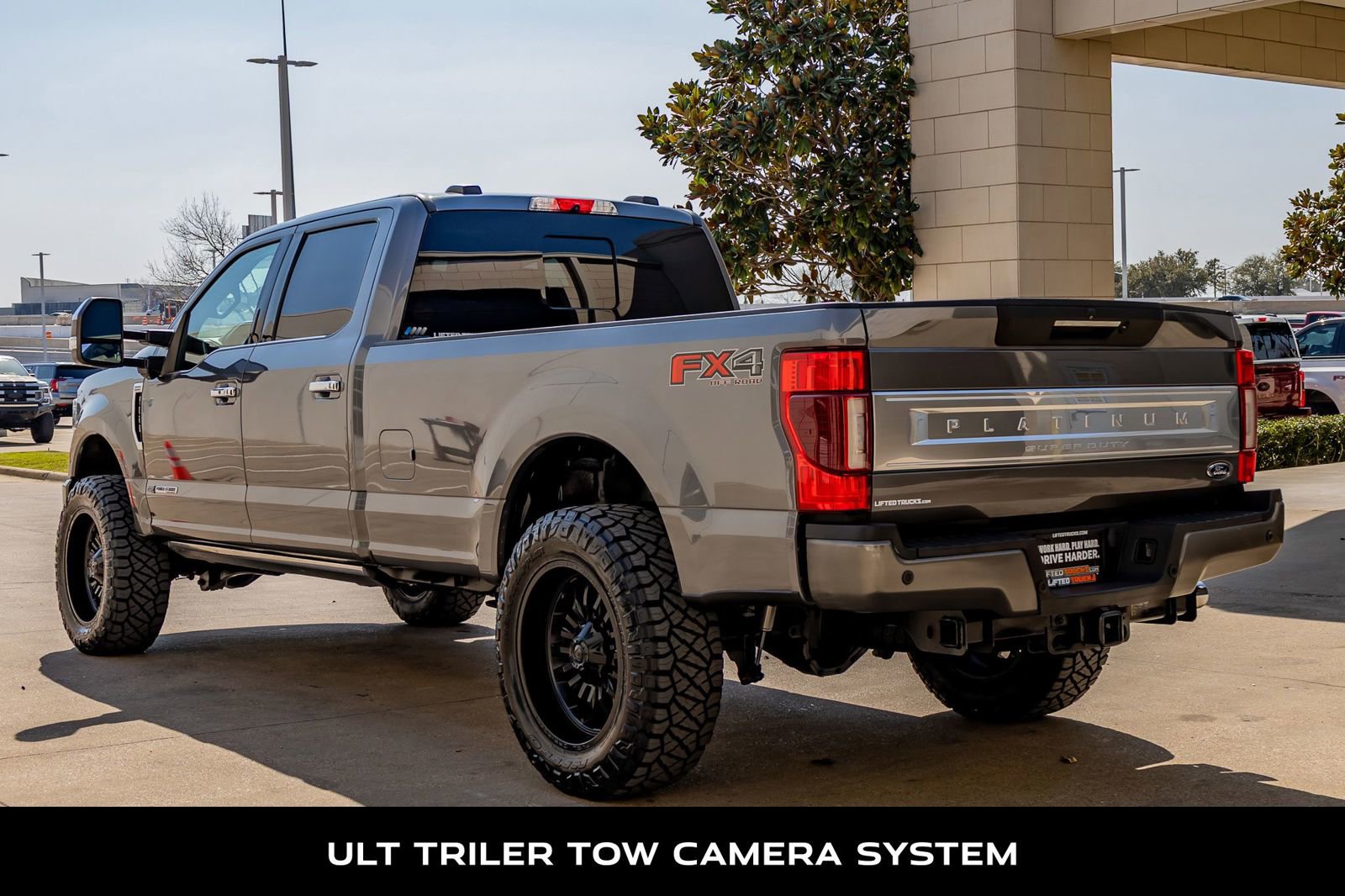 Used 2022 Ford F350 Platinum w/ FX4 Off-Road Package AWD/4WD image 7