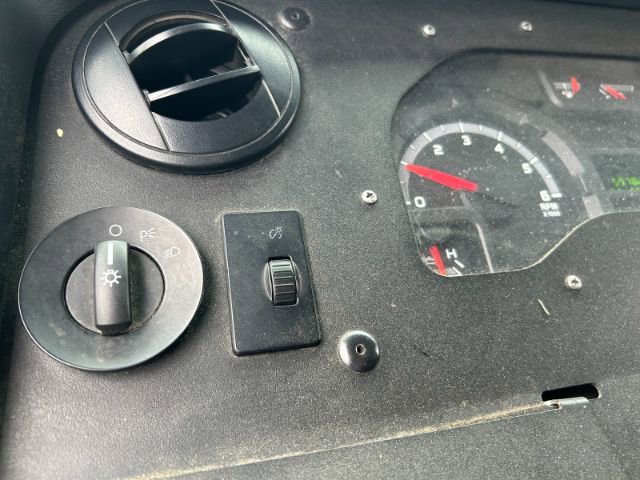 Used 2013 Ford E-350 and Econoline 350 Super Duty w/ Air Conditioning Prep Pkg image 19
