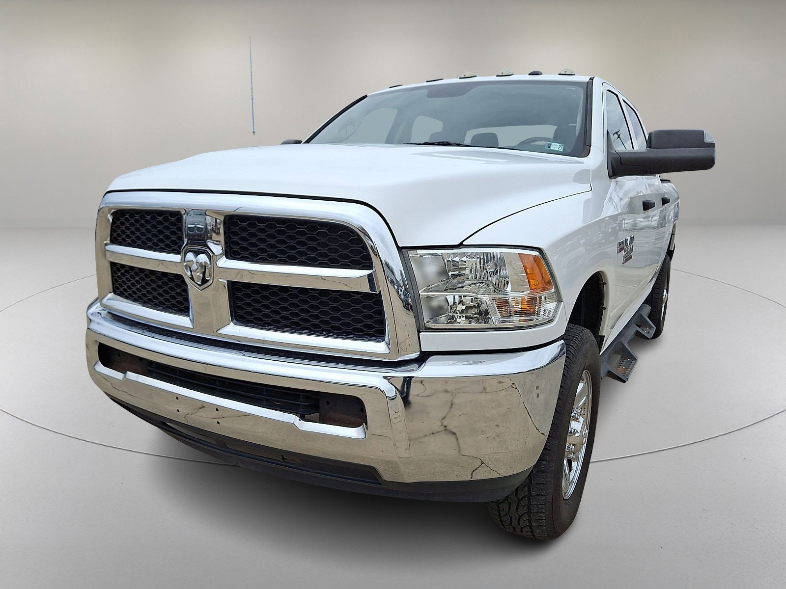 Used 2018 RAM 2500 Tradesman w/ Chrome Appearance Group image 4