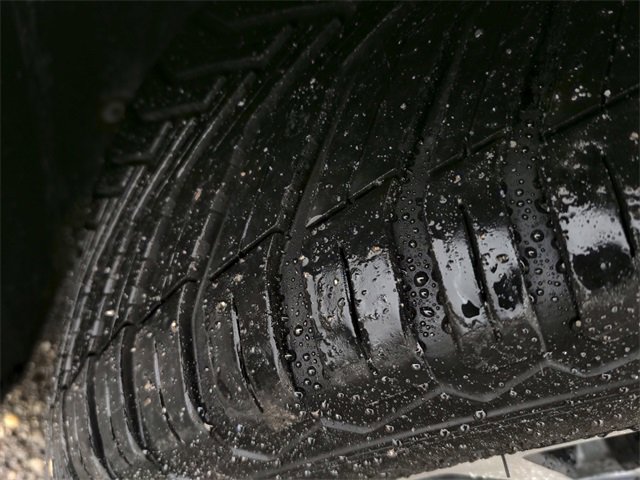 Used 2017 Ford Fusion Titanium image 13