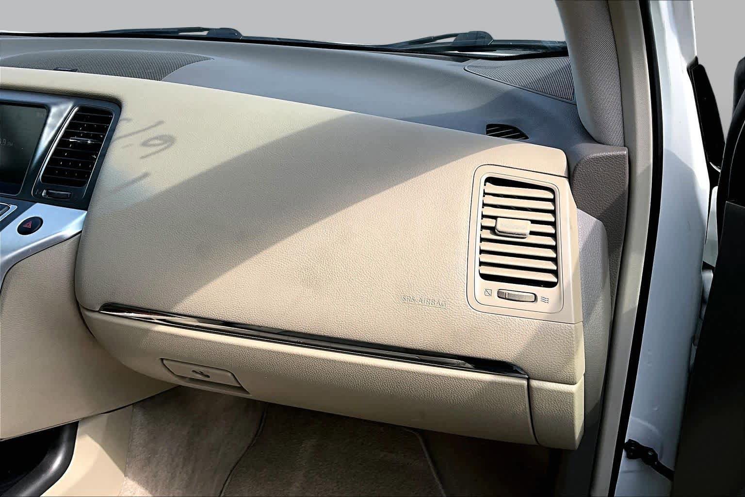 Used 2013 Nissan Murano LE w/ Platinum Pkg FWD image 18