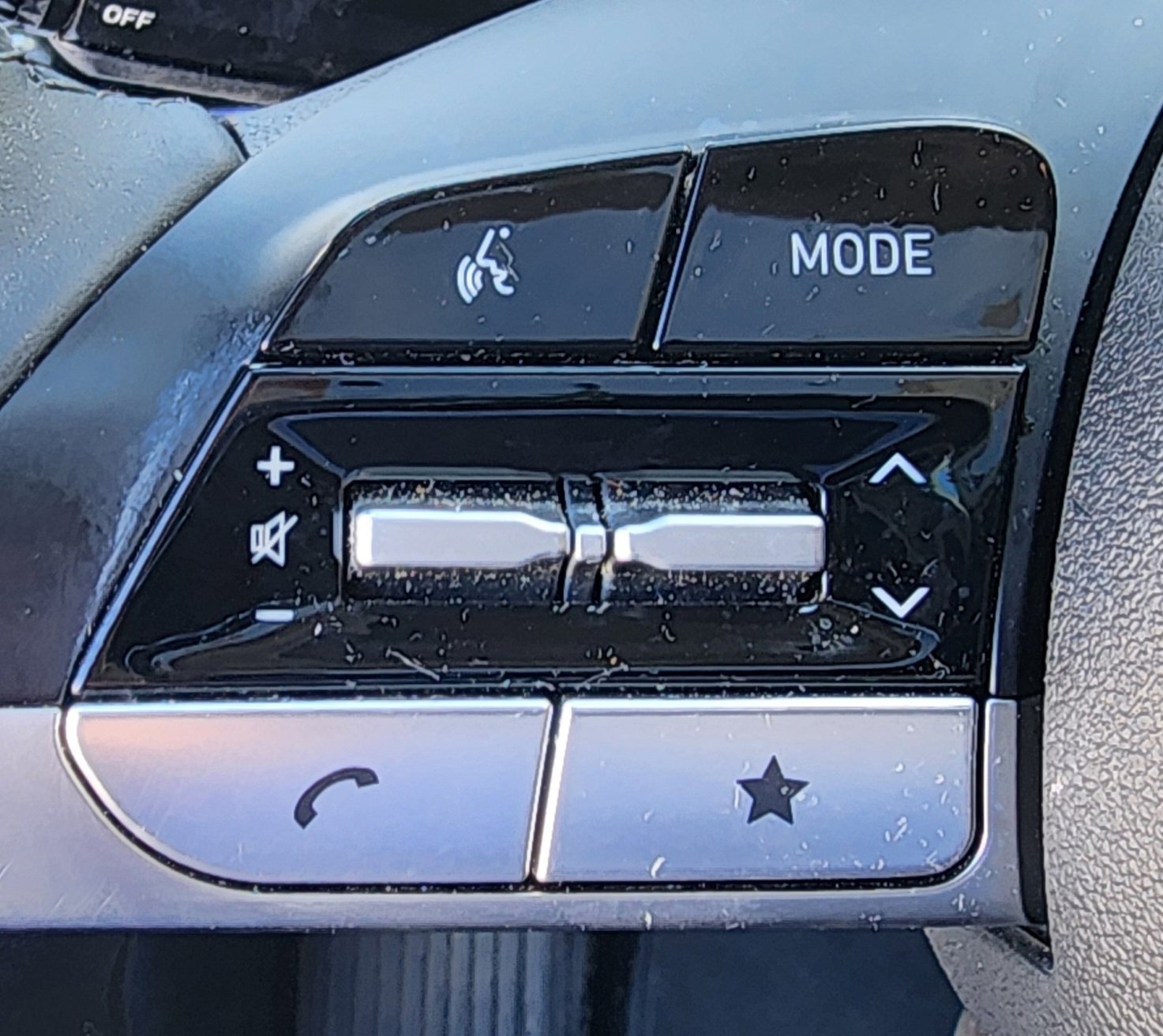 Used 2024 Hyundai Elantra Limited FWD image 14