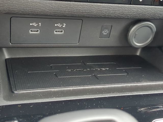 New 2026 Mitsubishi Outlander AWD image 28