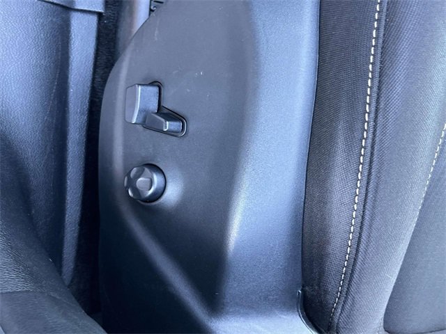 Used 2017 Jeep Cherokee Latitude w/ Safety/Convenience Group image 26