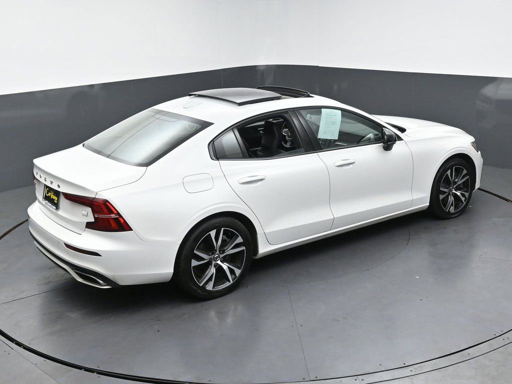 Used 2022 Volvo S60 T8 Inscription image 42