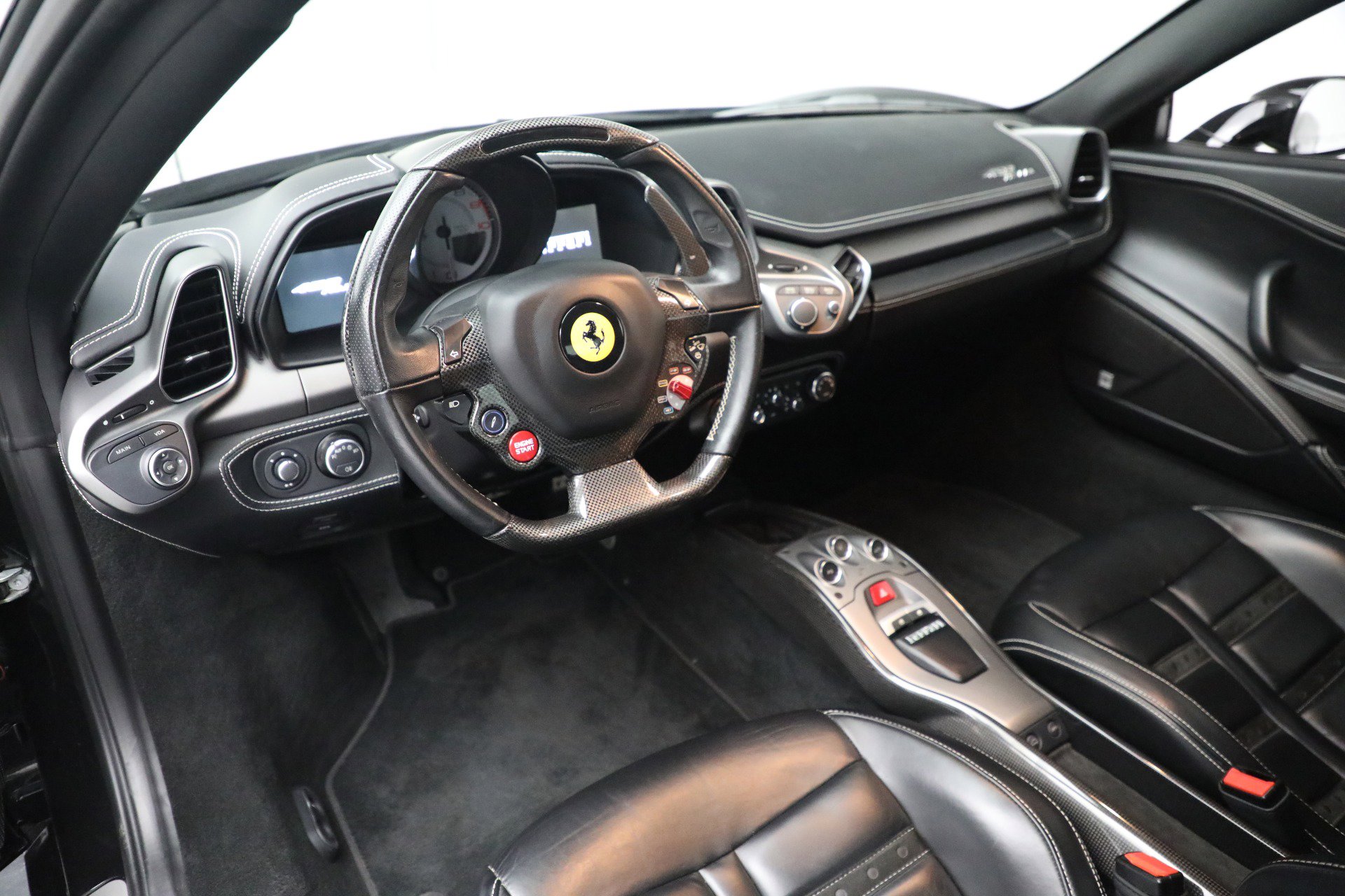 Certified 2013 Ferrari 458 Italia Coupe image 14